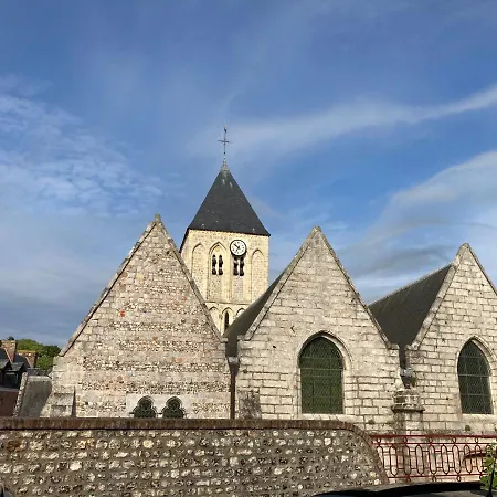 Le Beluga - Proche -